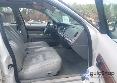 2005 Mercury Grand Marquis Ls/Lse from USA, damaged, VIN 2MHFM75W45X621448